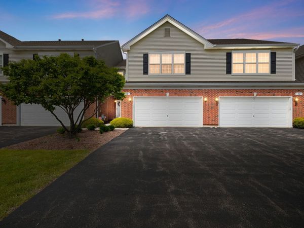 16 Black Oak Court , Bolingbrook, IL 60490