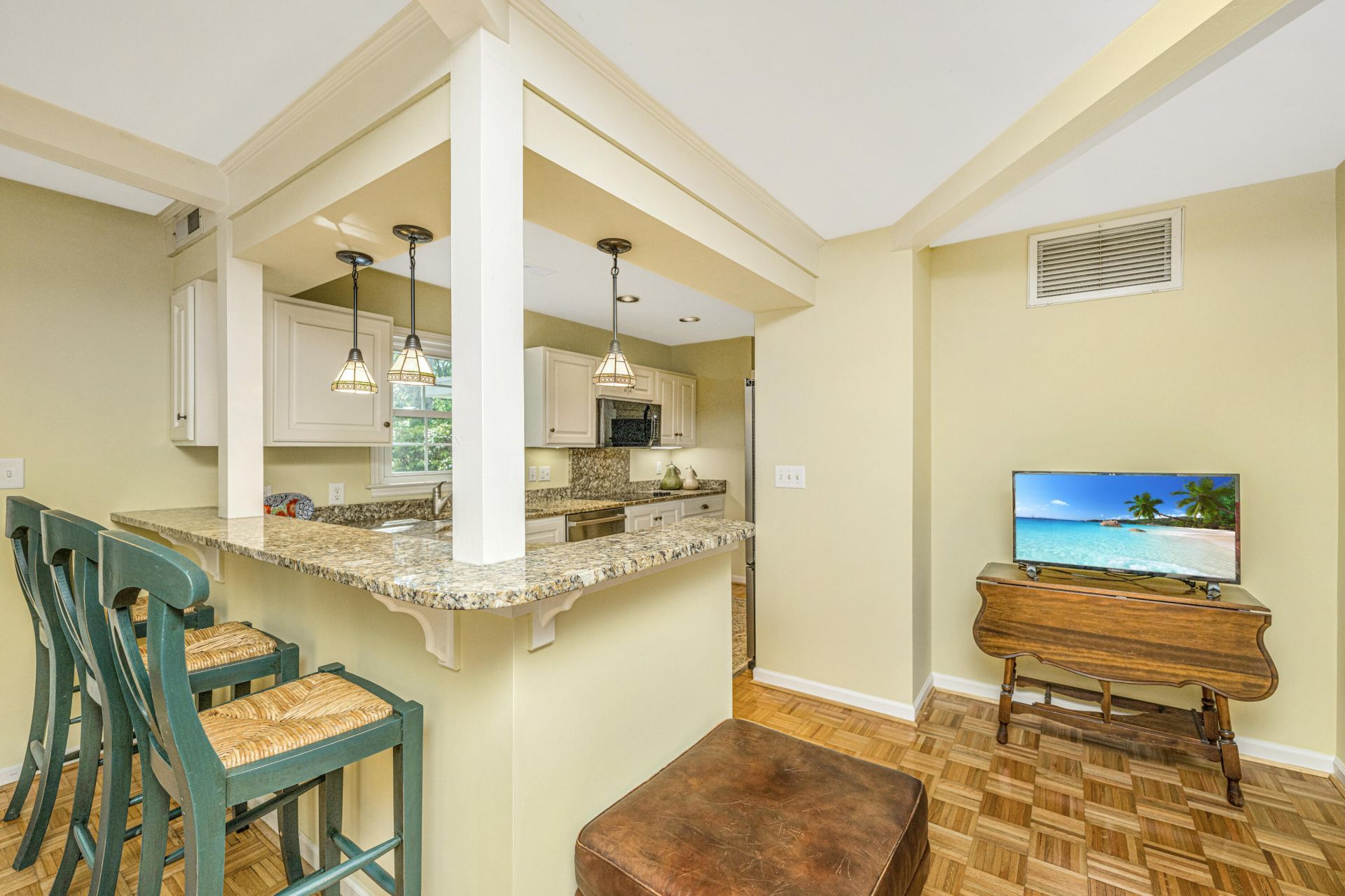 673 Highwood Circle Photo 19