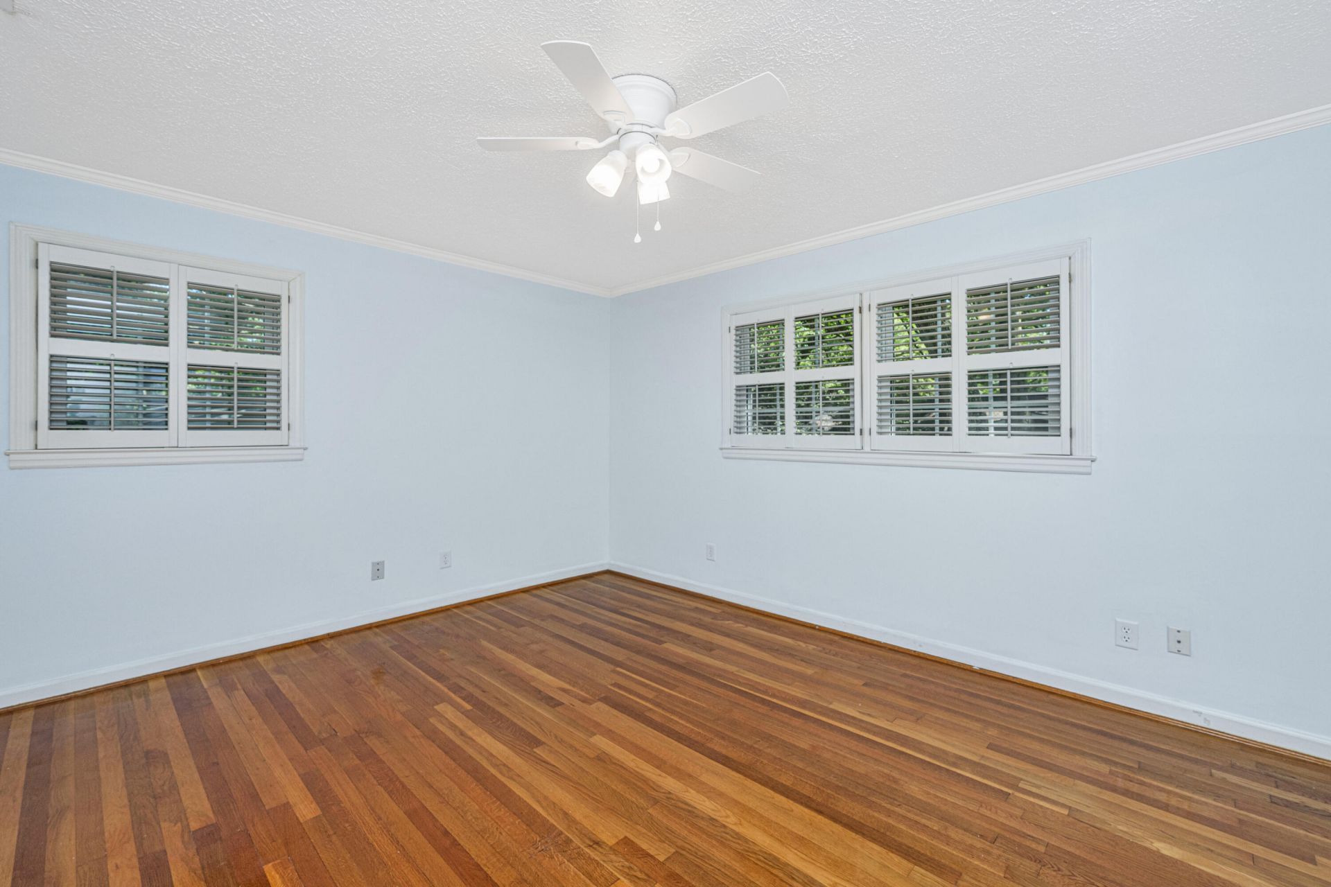 673 Highwood Circle Photo 32