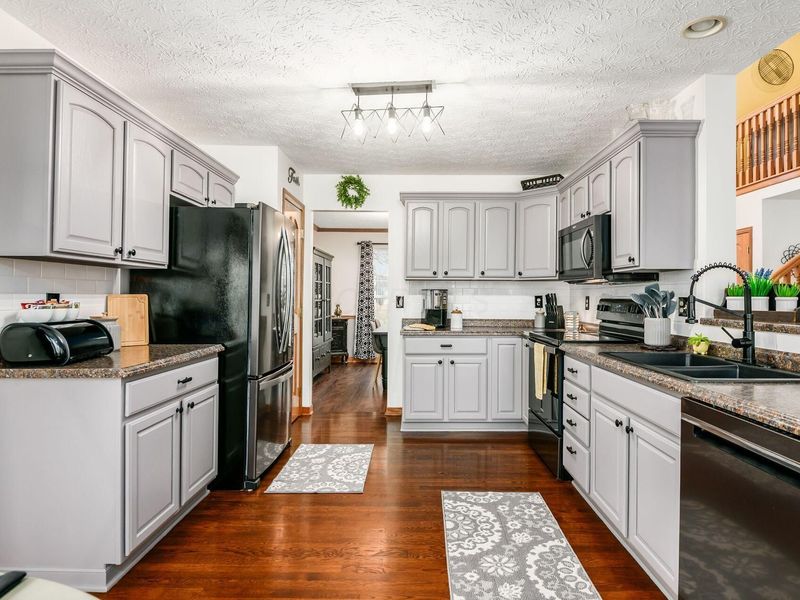 163 Fox Glen Drive W, Pickerington, OH 43147 Photo 13