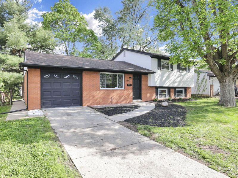 2446 Daily Road, Columbus, OH 43232 Photo 2