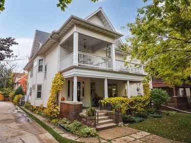 1915 Fremont Avenue S, Minneapolis, MN 55403