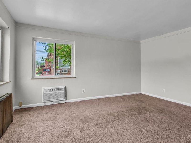 629 Maple Rd, Cincinnati, OH 45215 Photo 8