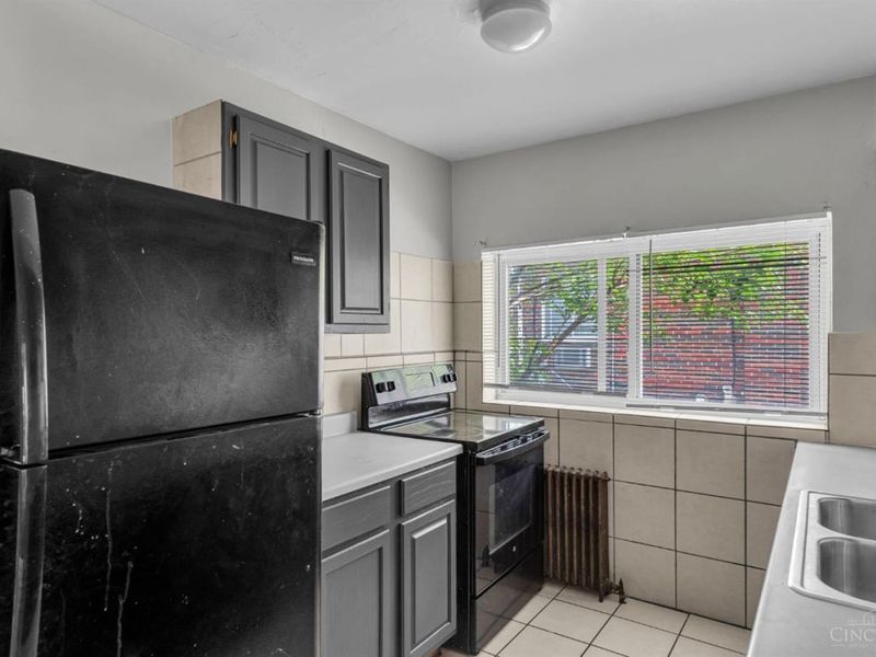 629 Maple Rd, Cincinnati, OH 45215 Photo 9