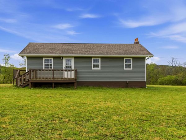 6 Leasure Lane, Bruceton Mills, WV 26525