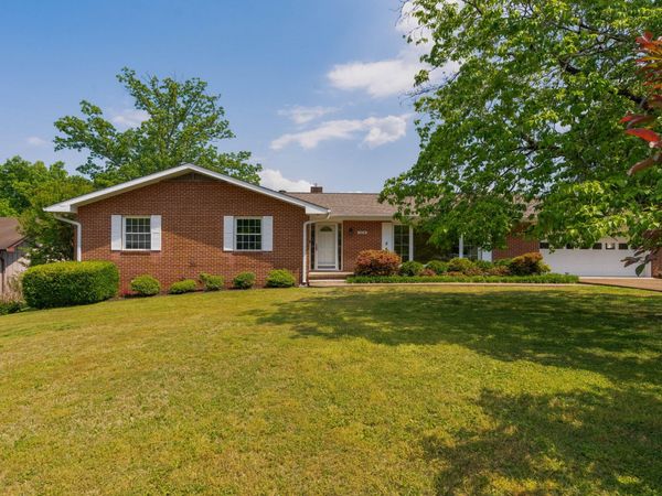 5814 Crestview Drive, Hixson, TN 37343