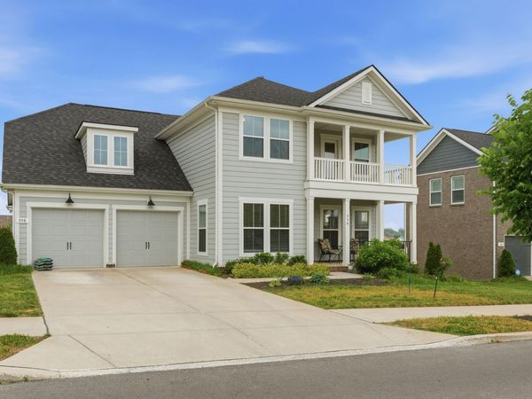 558 Snap Dragon Lane , Hendersonville, TN 37075