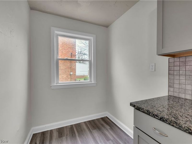 21206 Hillgrove Avenue , Maple Heights, OH 44137 Photo 12