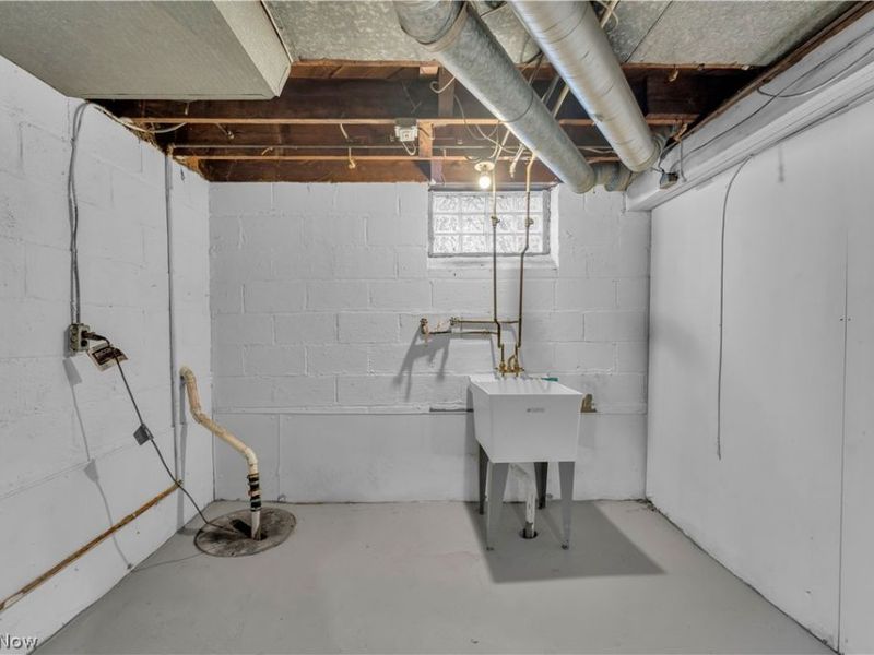 21206 Hillgrove Avenue , Maple Heights, OH 44137 Photo 24