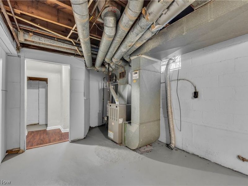 21206 Hillgrove Avenue , Maple Heights, OH 44137 Photo 25