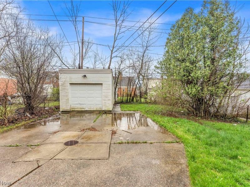 21206 Hillgrove Avenue , Maple Heights, OH 44137 Photo 27