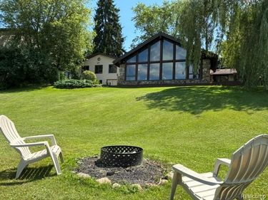 16280 Softwater Lake Drive, Linden, MI 48451