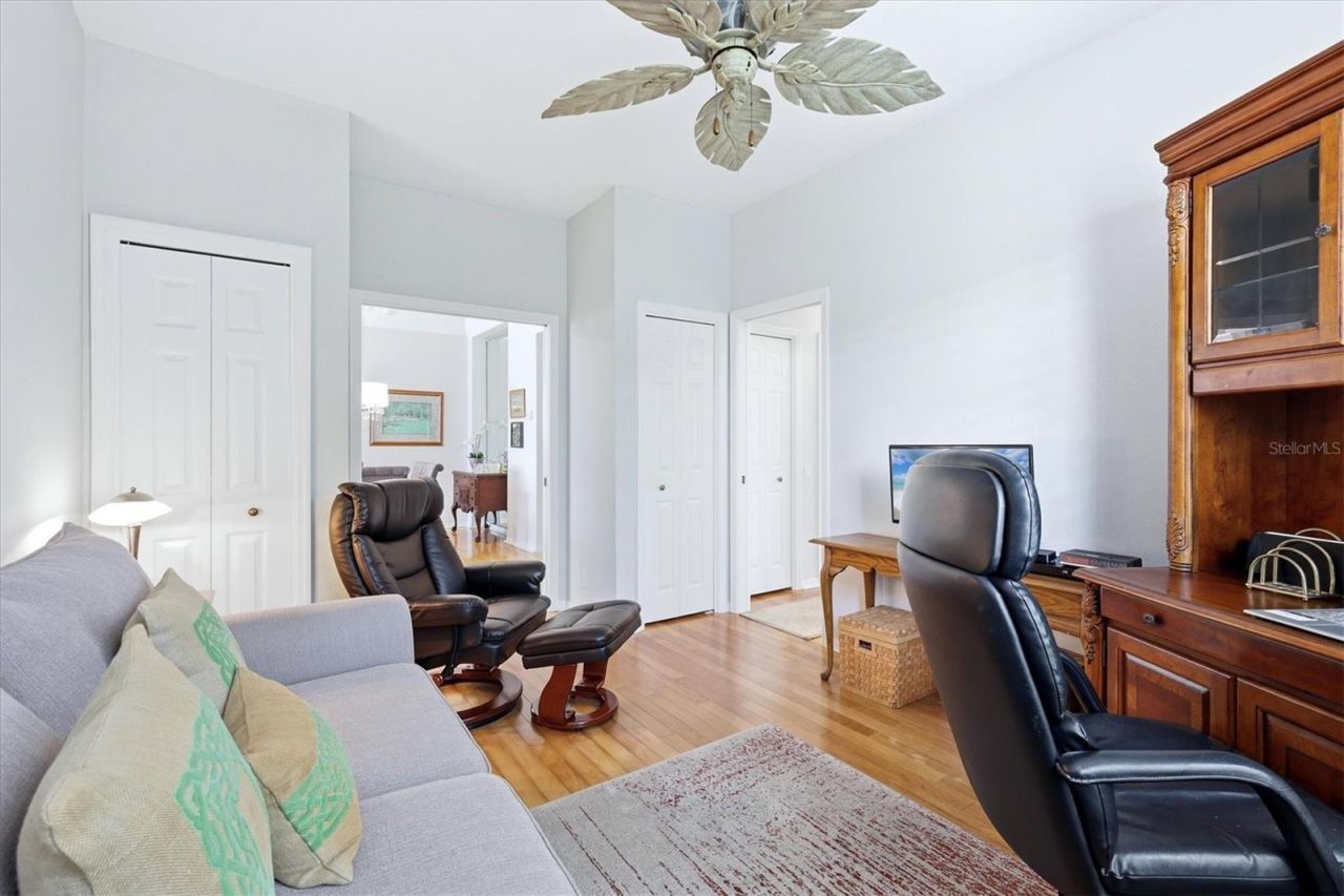8025 Hampton Court, University Park, FL 34201 Photo