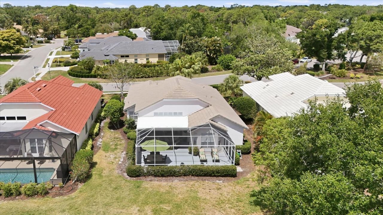 8025 Hampton Court, University Park, FL 34201 Photo