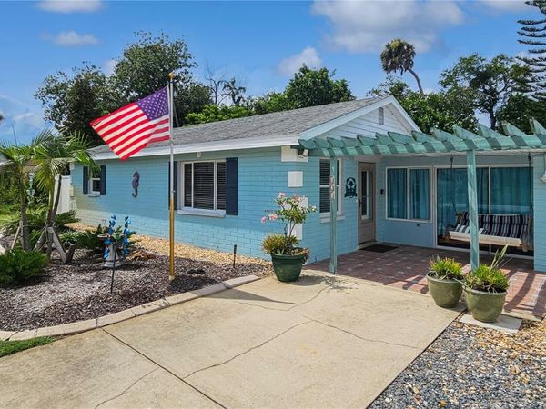 121 E YELKCA TERRACE , EDGEWATER, FL 32132