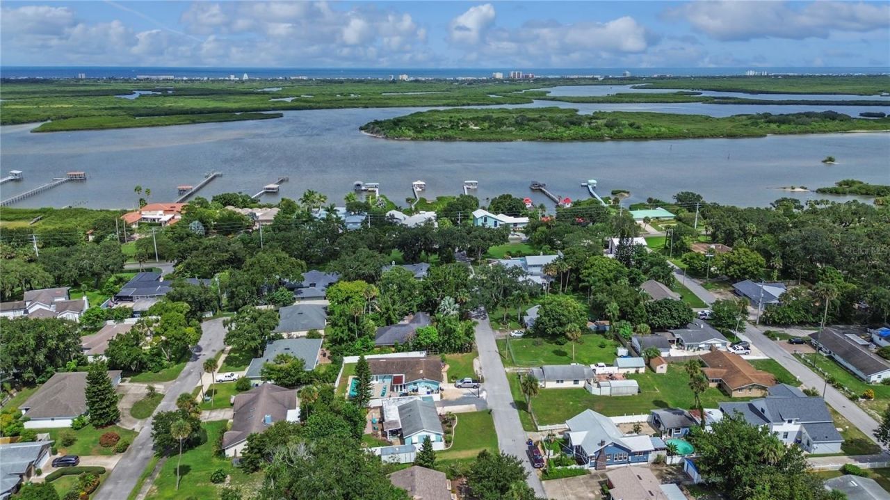 121 E Yelkca Terrace , Edgewater, FL 32132 Photo