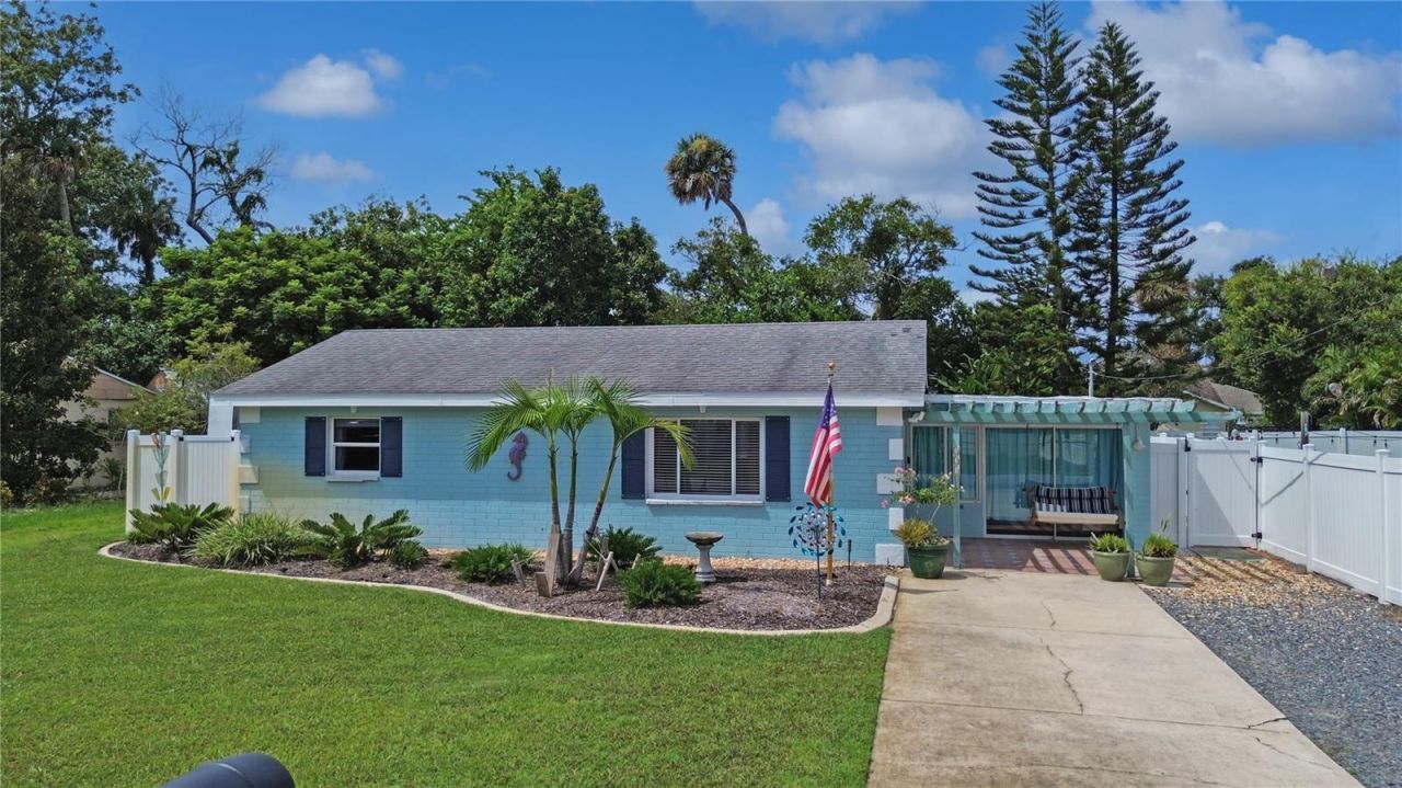 121 E Yelkca Terrace , Edgewater, FL 32132 Photo