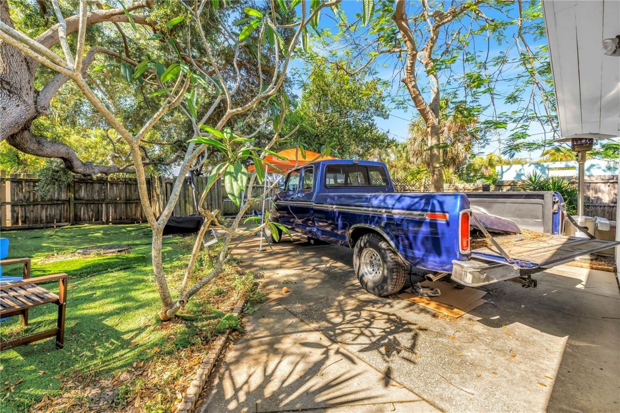 216 16th Avenue Se, Saint Petersburg, FL 33701 Photo