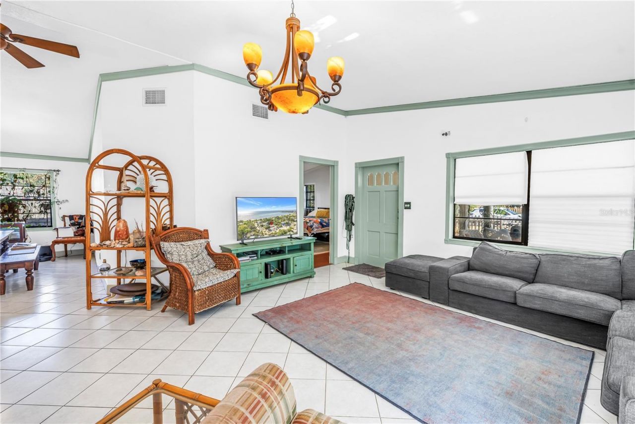 216 16th Avenue Se, Saint Petersburg, FL 33701 Photo