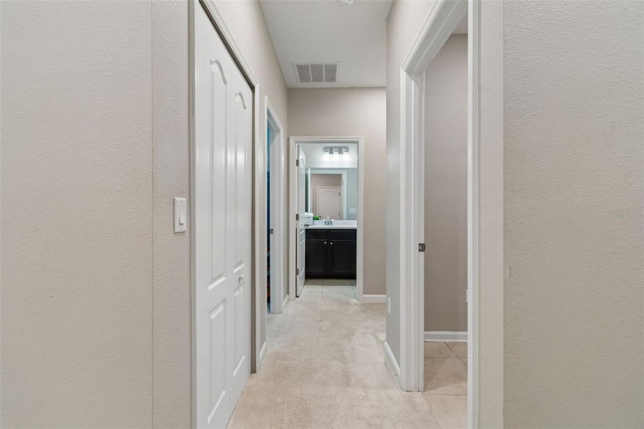 16156 Blossom Lake Drive, Jacksonville, FL 32218 Photo