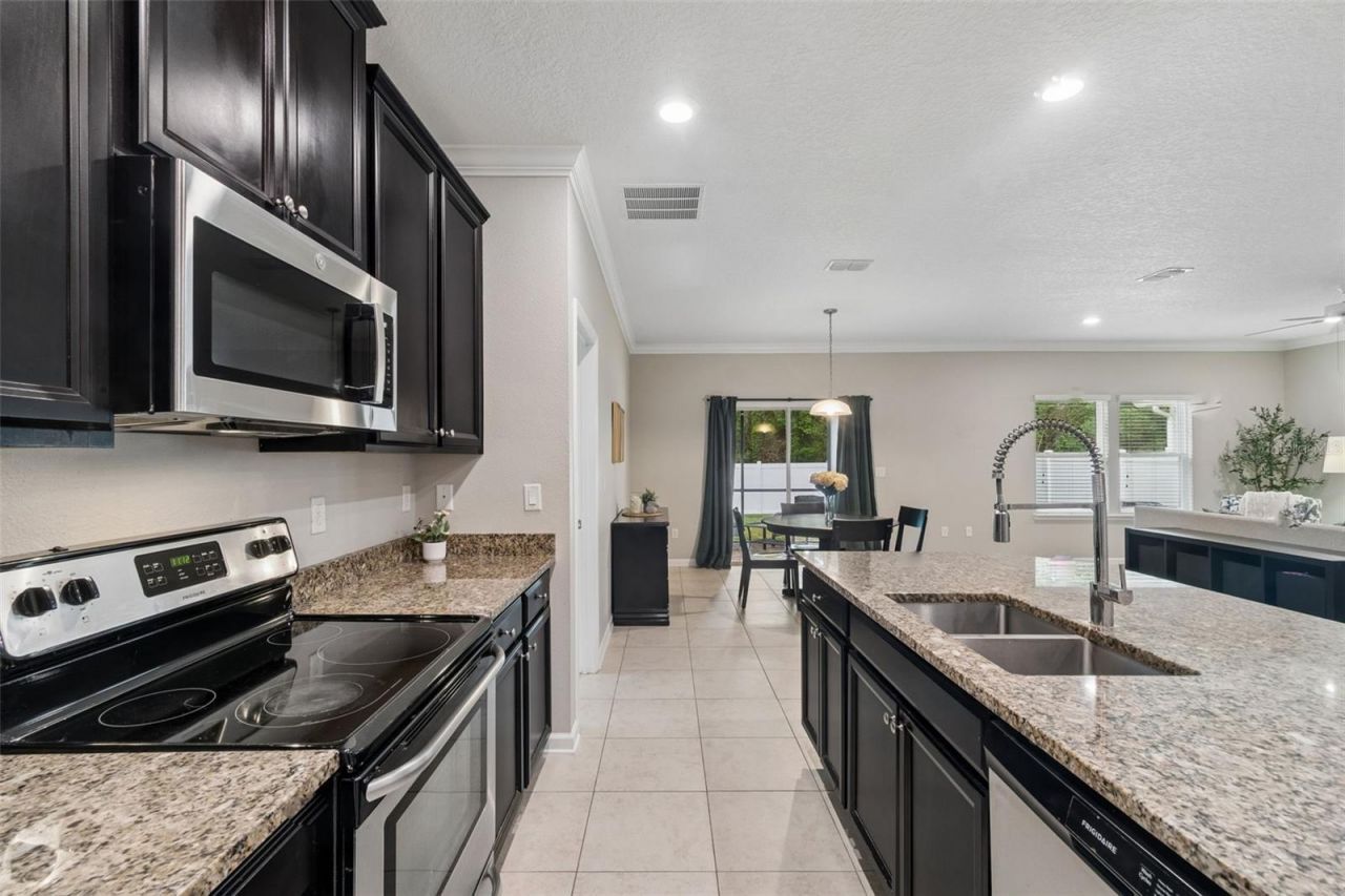16156 Blossom Lake Drive, Jacksonville, FL 32218 Photo