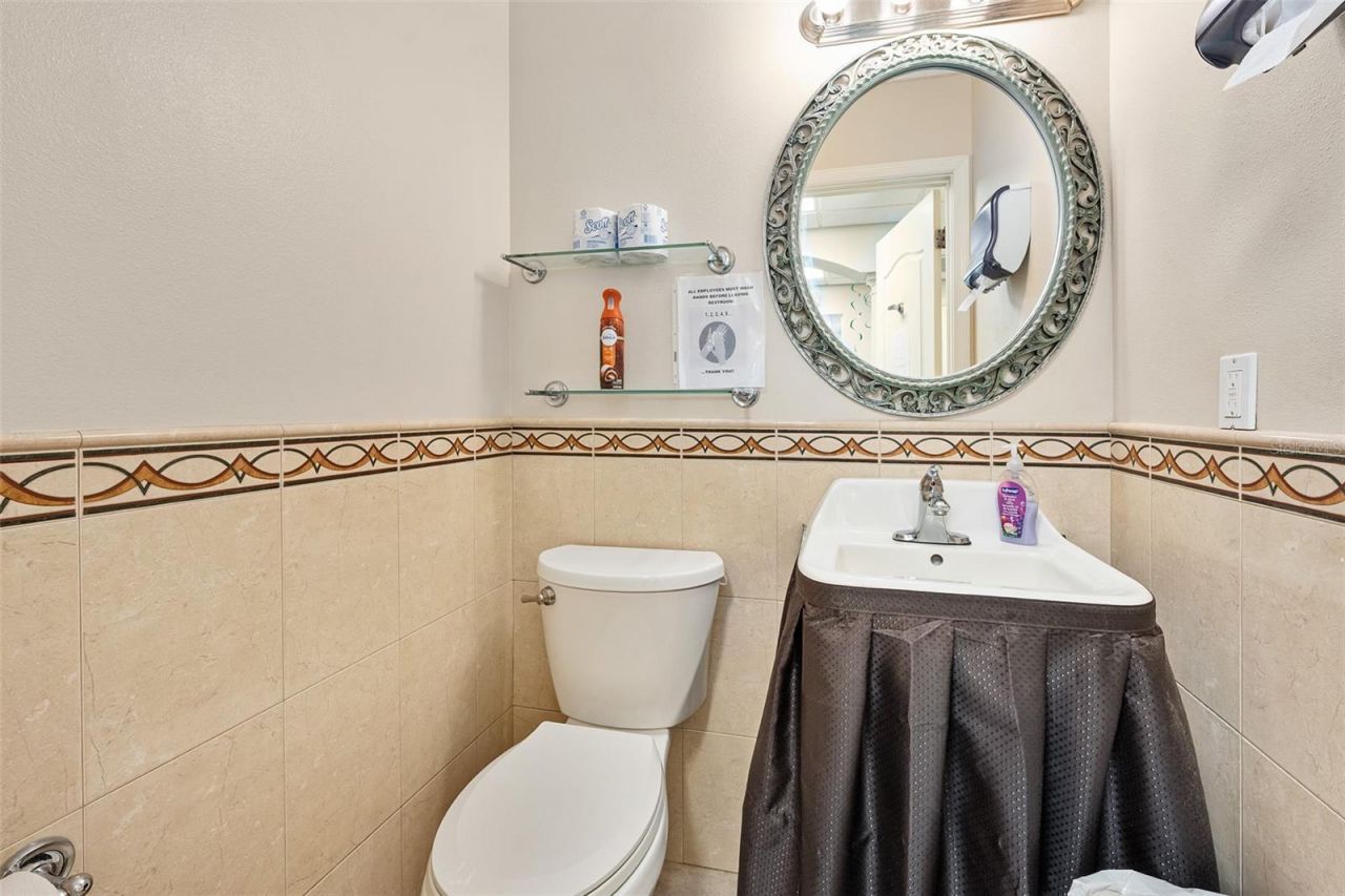 1667 N Clyde Morris Boulevard , Daytona Beach, FL 32117 Photo