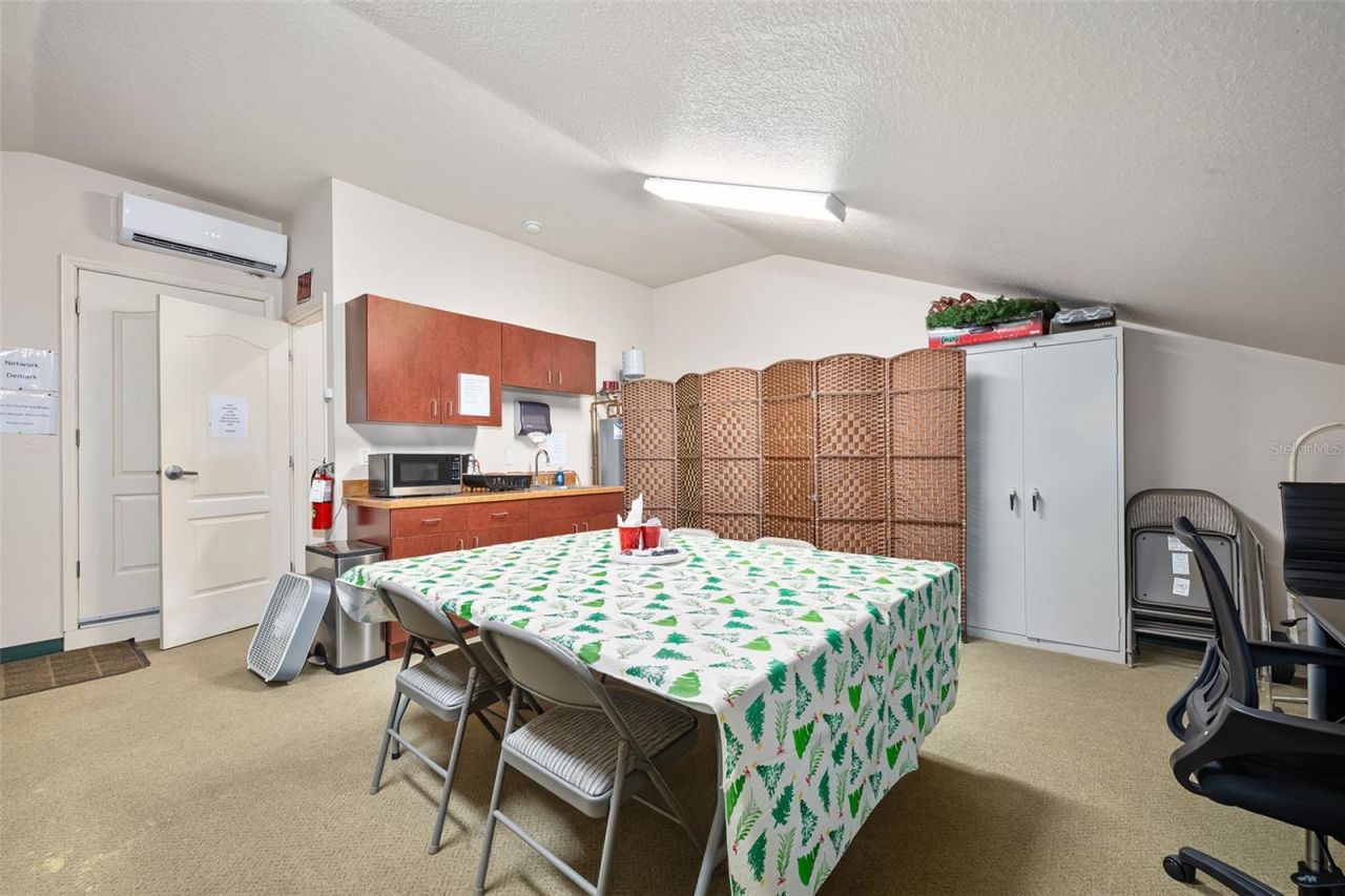 1667 N Clyde Morris Boulevard , Daytona Beach, FL 32117 Photo