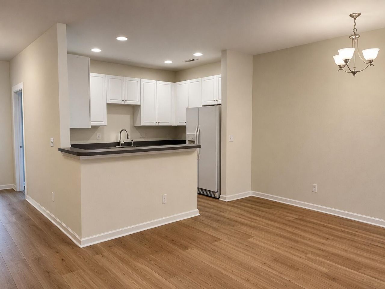 4103 Perrine Street Photo 3