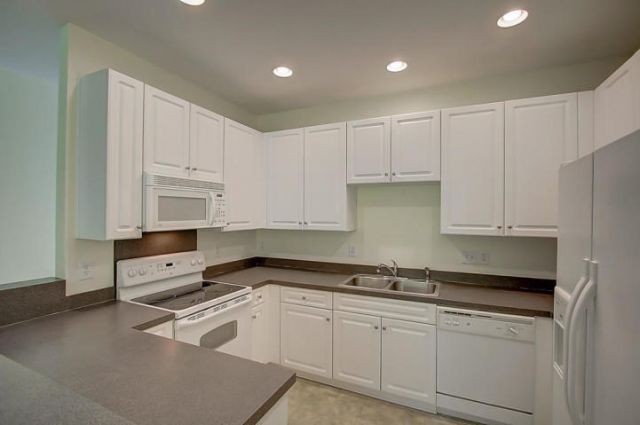 4103 Perrine Street Photo 5