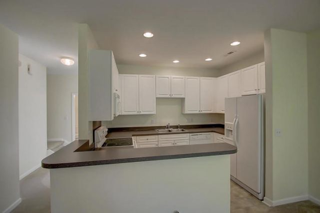 4103 Perrine Street Photo 7