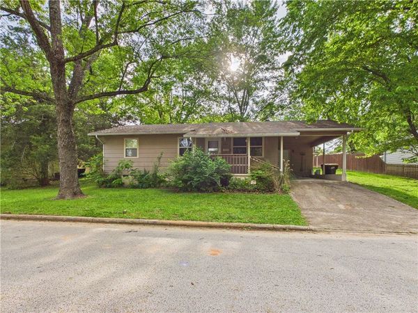 804 N Robinson , Harrison, AR 72601