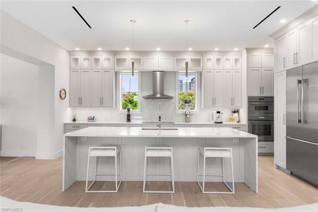 1984 Frederick St , Naples, FL 34112 Photo