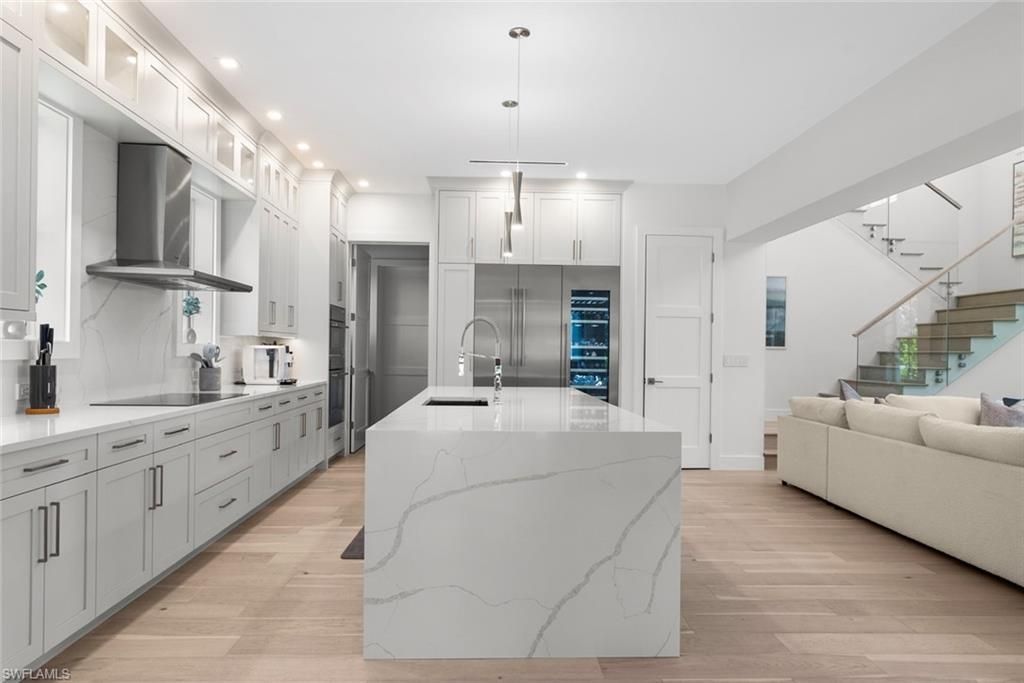 1984 Frederick St , Naples, FL 34112 Photo