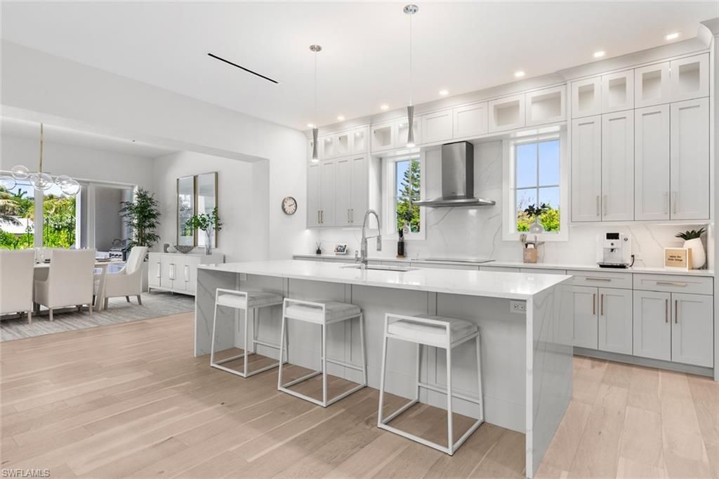 1984 Frederick St , Naples, FL 34112 Photo