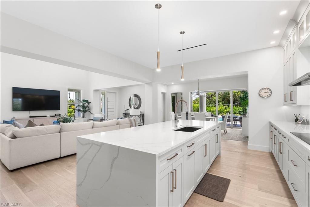 1984 Frederick St , Naples, FL 34112 Photo