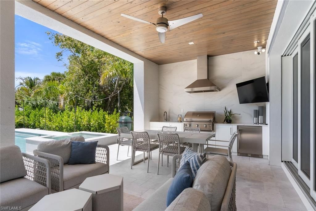 1984 Frederick St , Naples, FL 34112 Photo