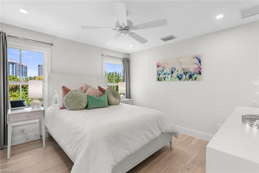 1984 Frederick St , Naples, FL 34112 Photo