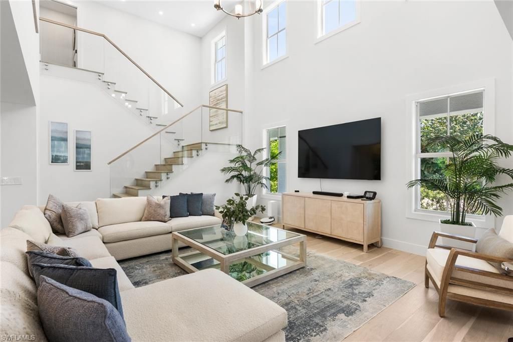 1984 Frederick St , Naples, FL 34112 Photo