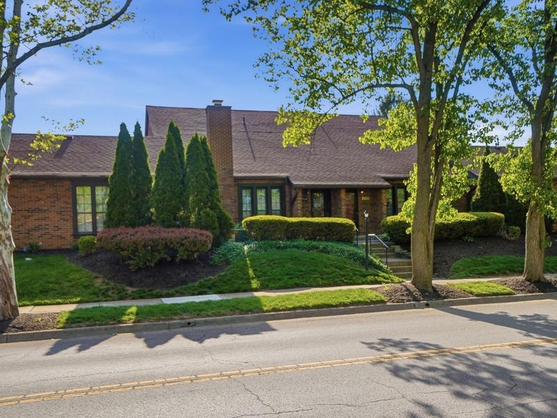 4764 Coach Road, Columbus, OH 43220 Photo 5