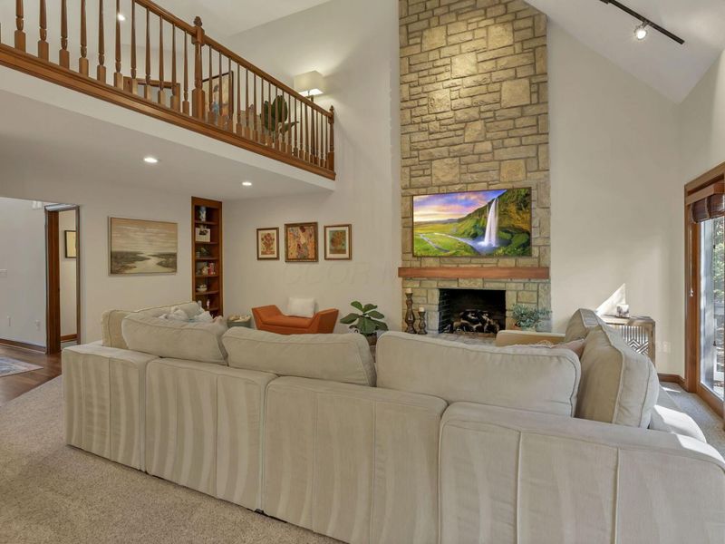 5992 Weathered Oak Court , Westerville, OH 43082 Photo 2