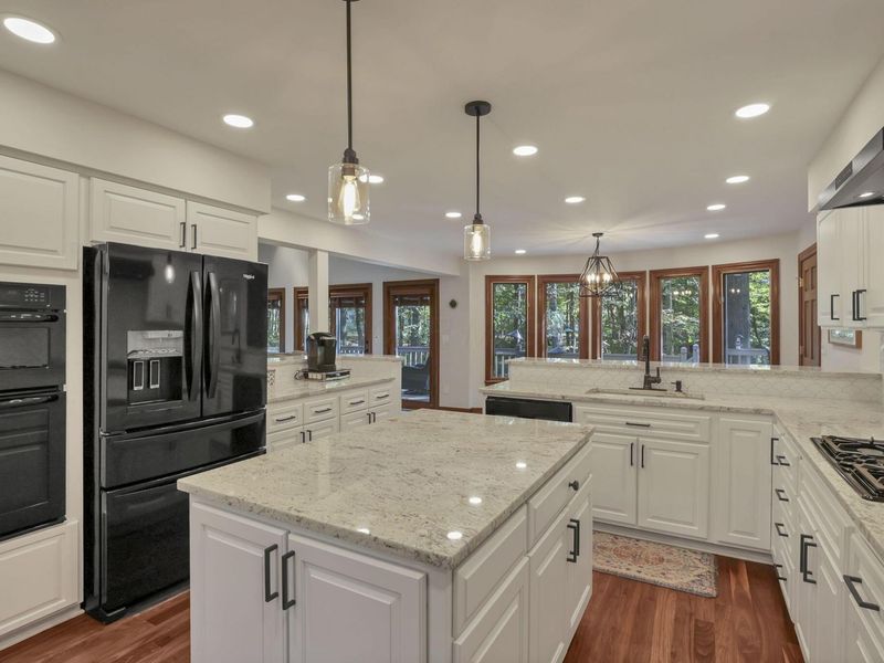 5992 Weathered Oak Court , Westerville, OH 43082 Photo 3