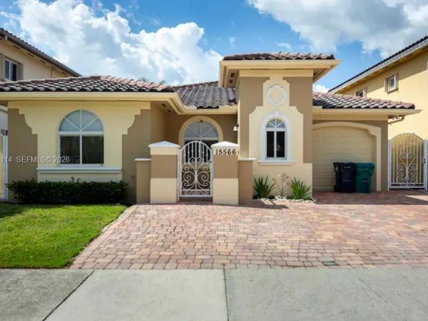 15566 SW 13th Ter , Miami, FL 33194