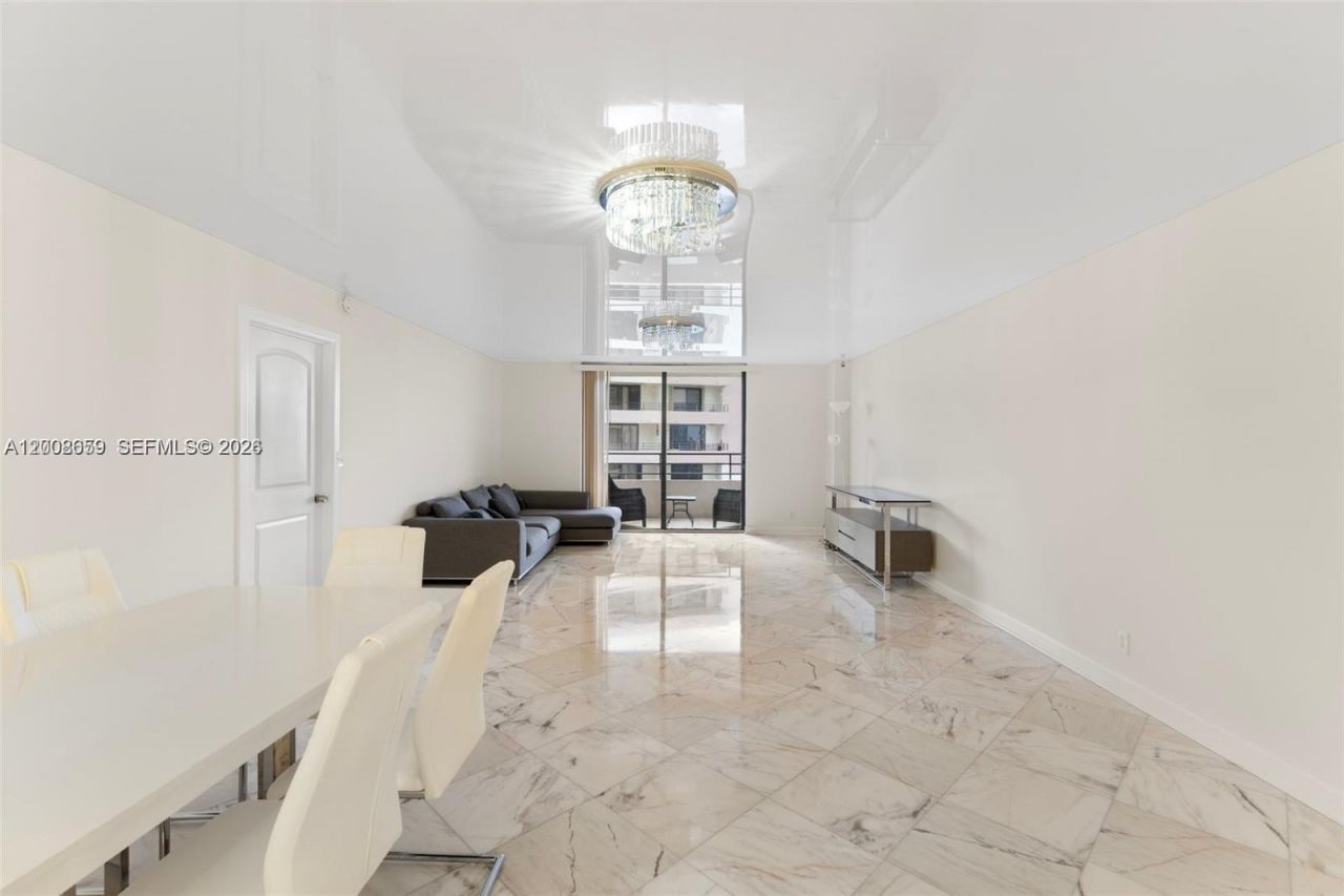 2500 Parkview Dr, Unit 1714, Hallandale Beach, FL 33009 Photo