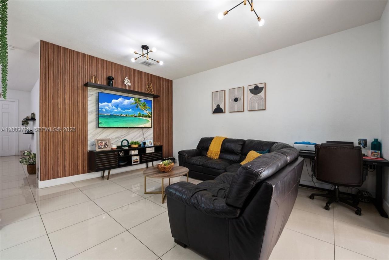 12748 SW 131st Ter , Miami, FL 33186 Photo