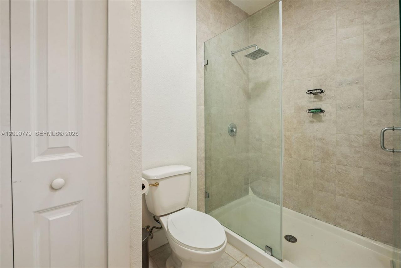 12748 SW 131st Ter , Miami, FL 33186 Photo