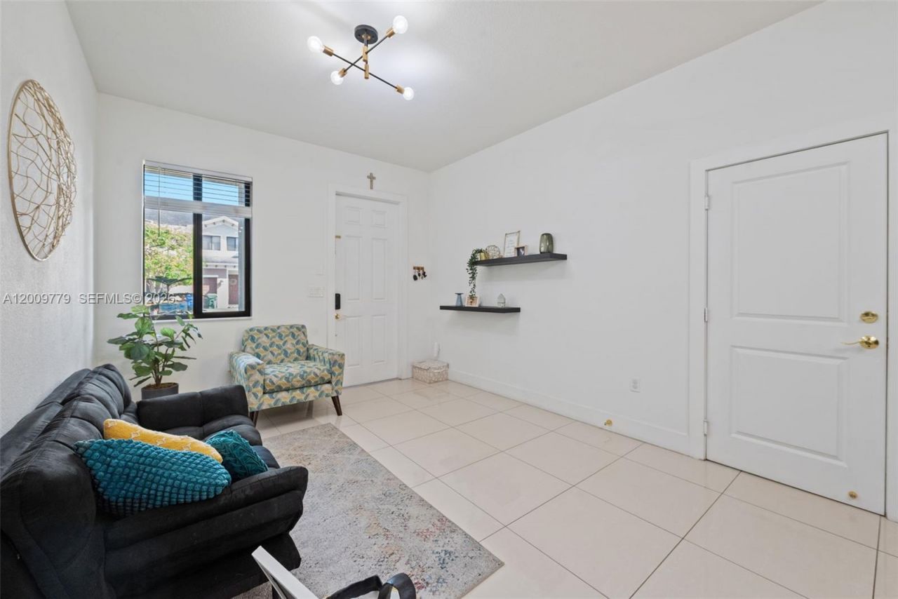 12748 SW 131st Ter , Miami, FL 33186 Photo