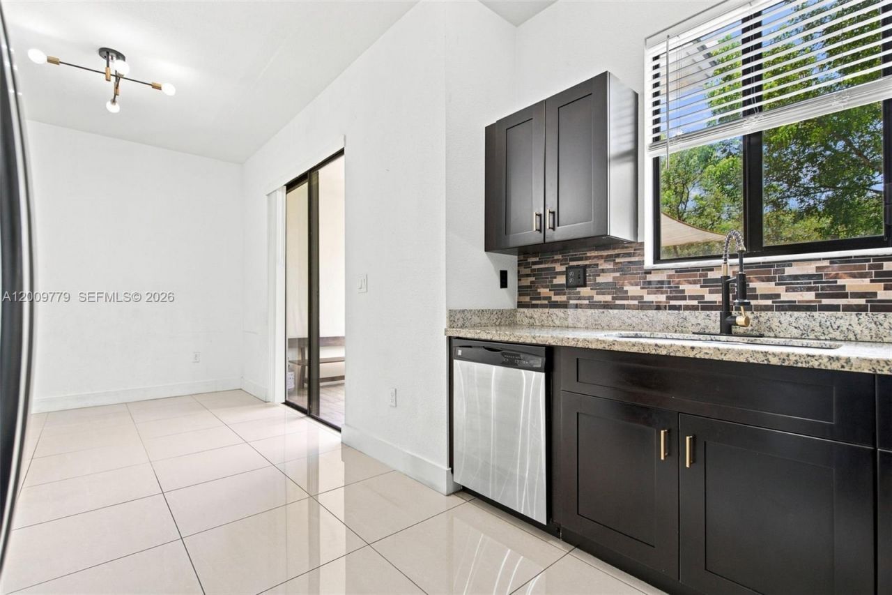 12748 SW 131st Ter, Miami, FL 33186 Photo