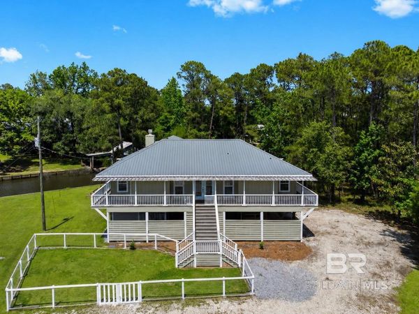 10233 Bayou Circle, Fairhope, AL 36532