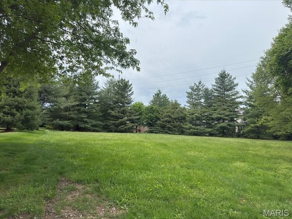 14 London Park Lane , Edwardsville, IL 62025