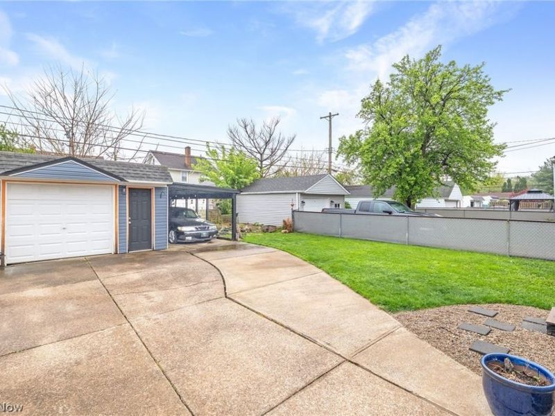 6711 Farnsworth Drive, Parma, OH 44129 Photo 24